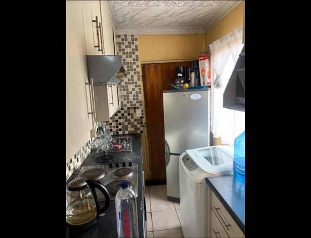 2 BEDROOM HOUSE FOR SALE IN VOSLOORUS